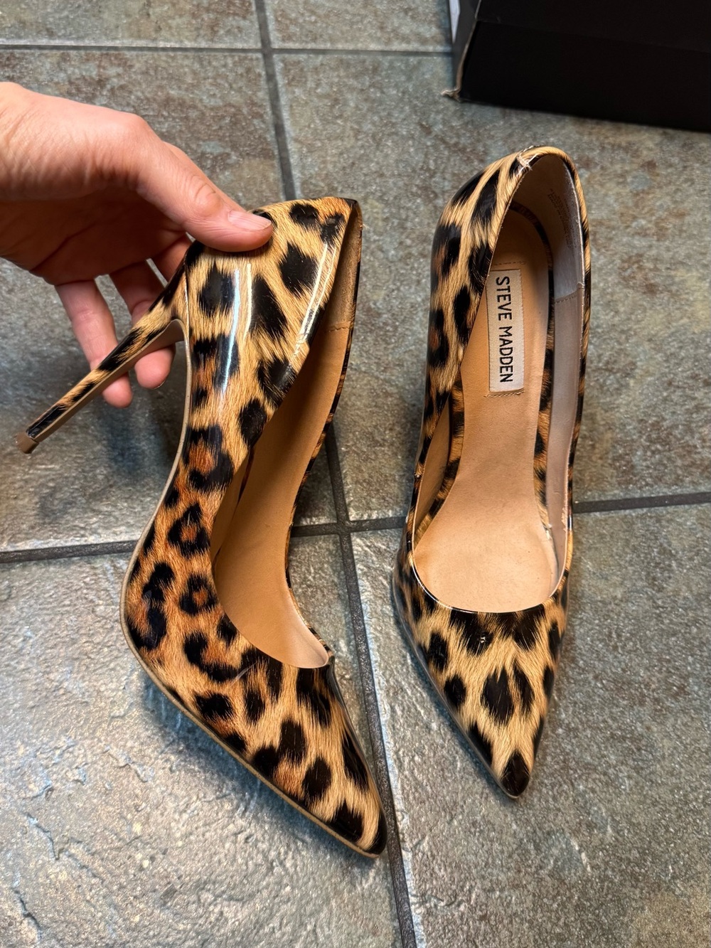 Steve Madden Leopard Print Pointed Toe Pumps US 8 - Tan/Black